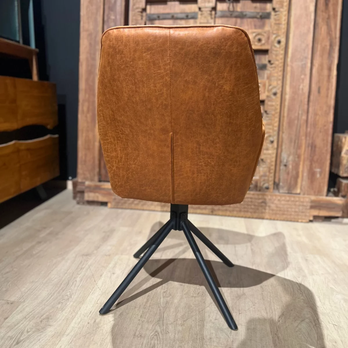 Une chaise de bureau vintage