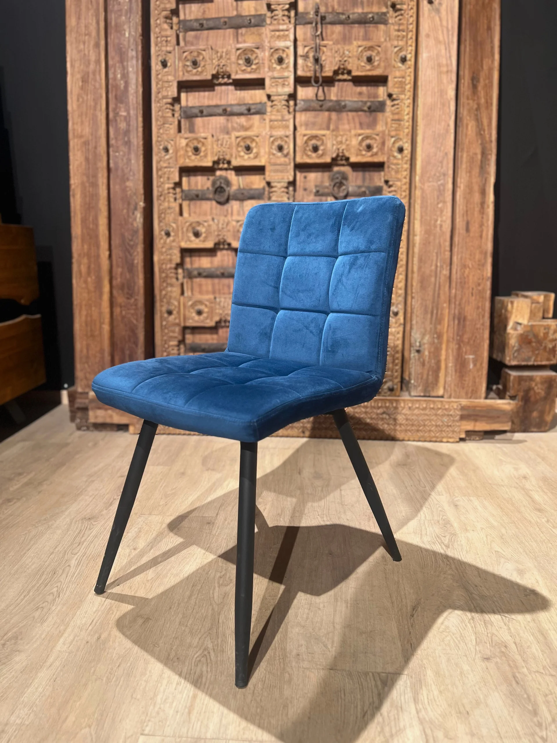 Velvet dining chair