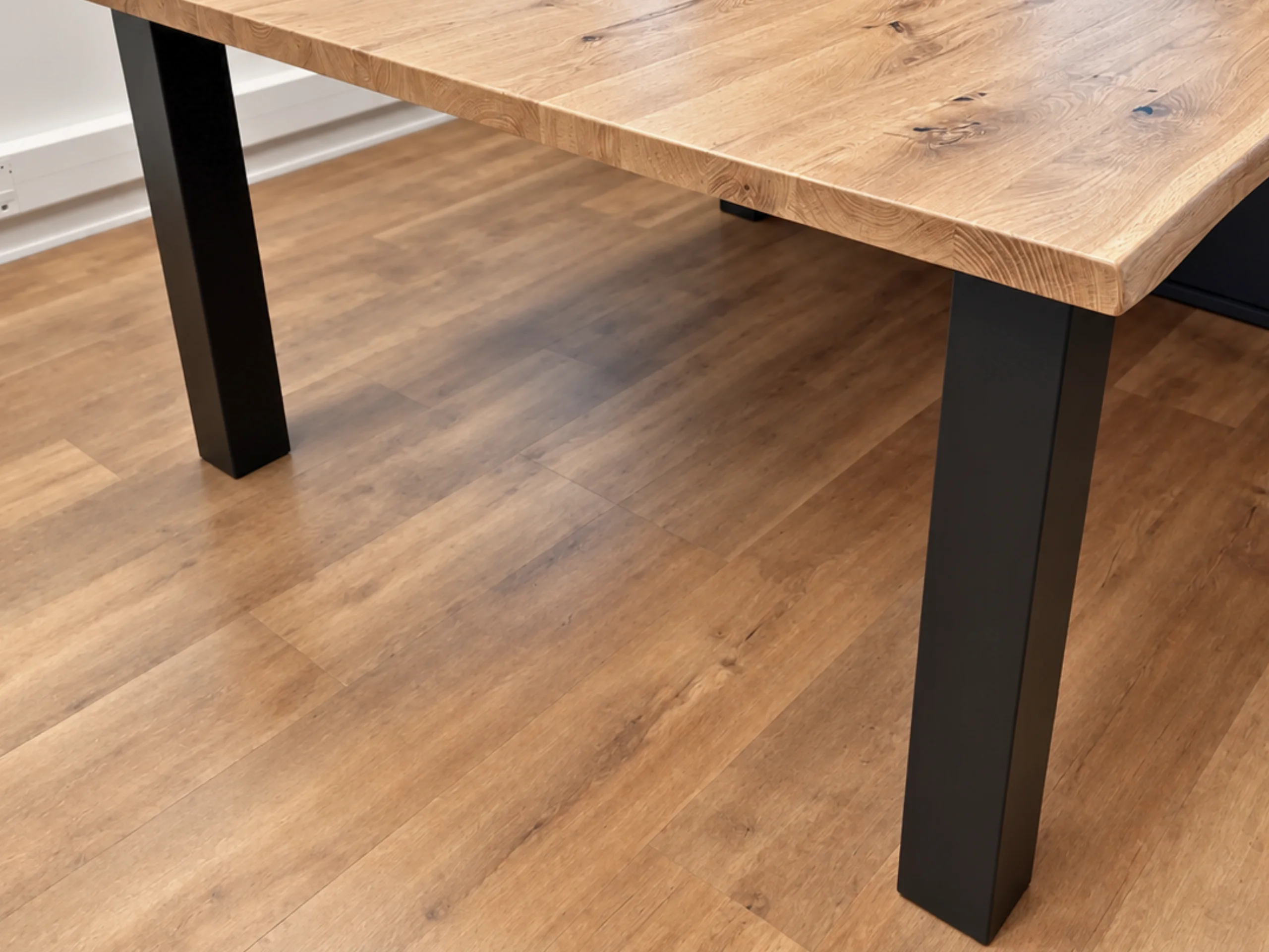 Square steel table legs