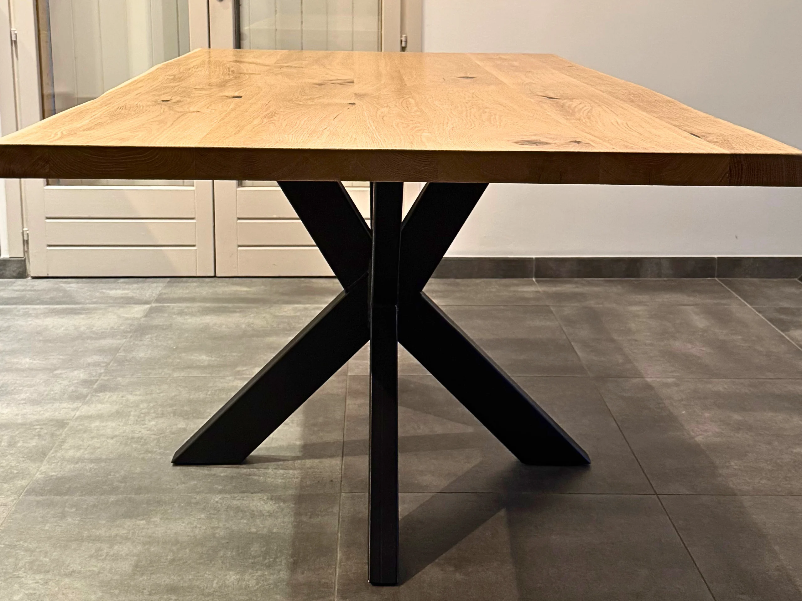 A leg for a small table