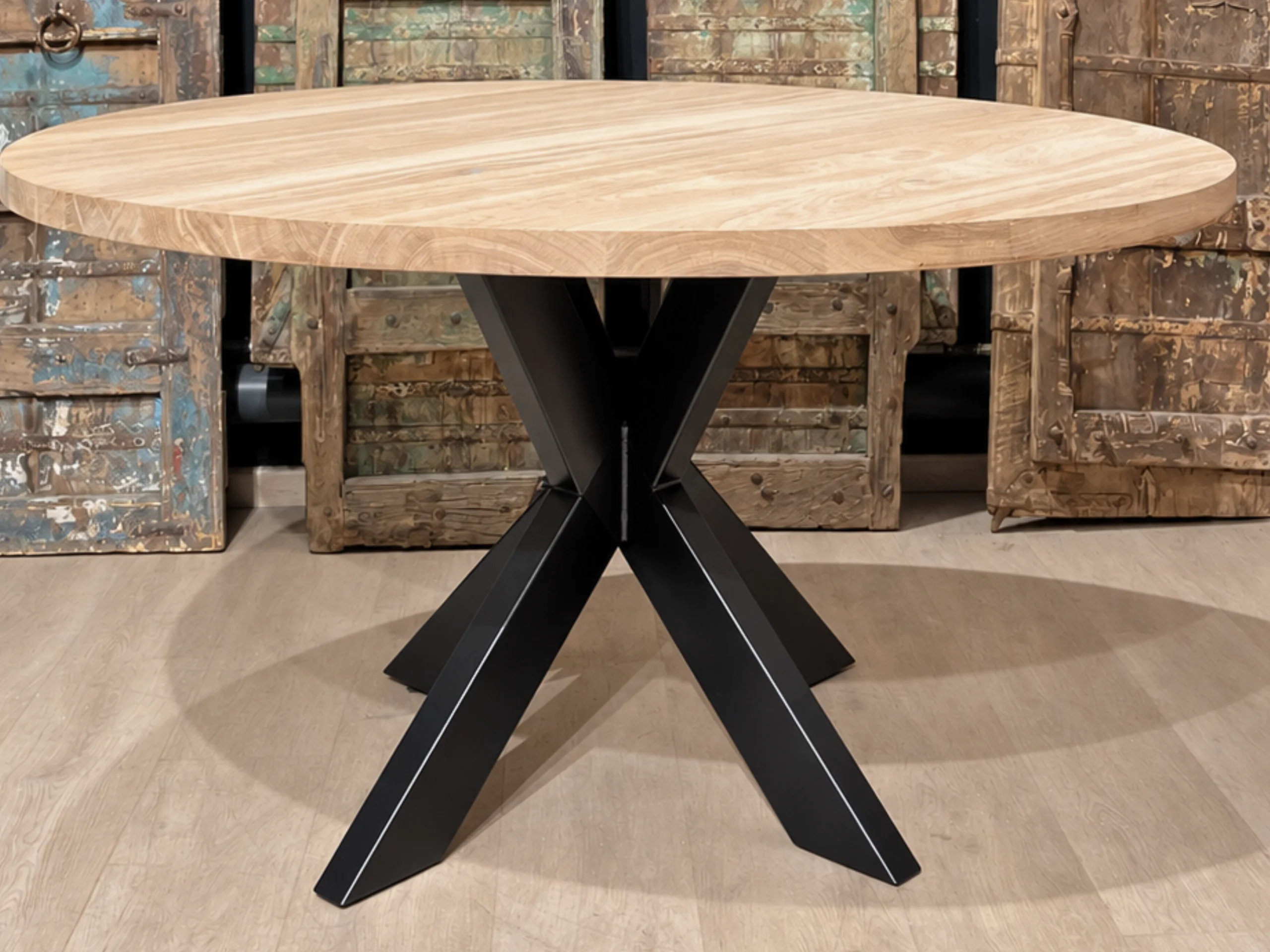 A central round table leg